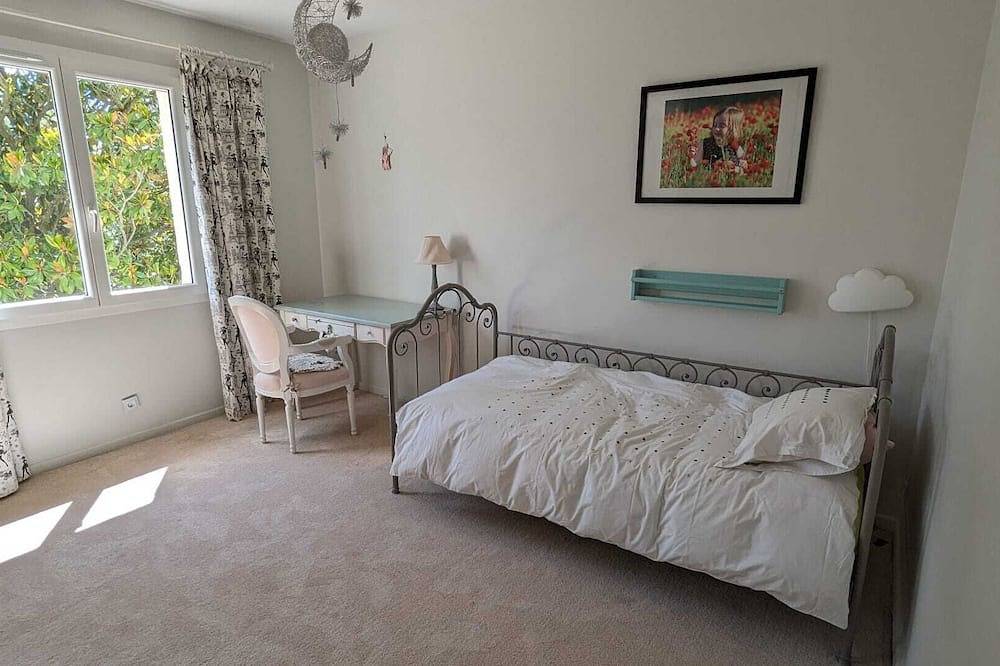 Villa Avec Piscine, Jardin Proche Gare Tgv, Apport, Aix en Provence et Marseille in Cabriès, Aix-en-Provence und Umgebung