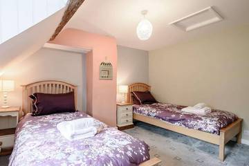 Cottage for 10 People in North Yorkshire, Photo 3