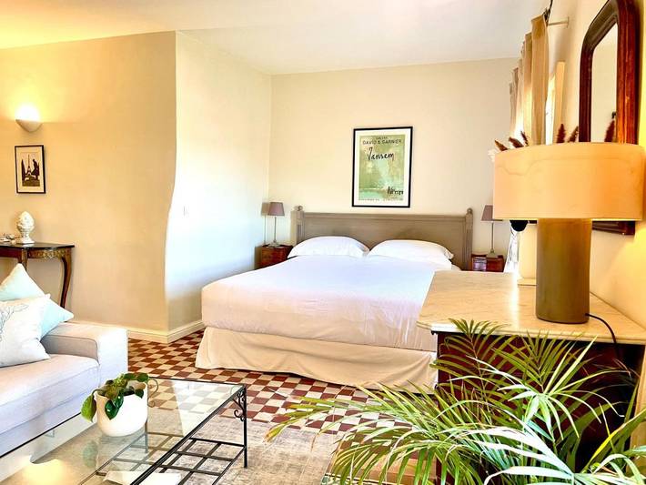 Station pour 2 personnes, avec jacuzzi ainsi que jardin et piscine à Roujan - 2