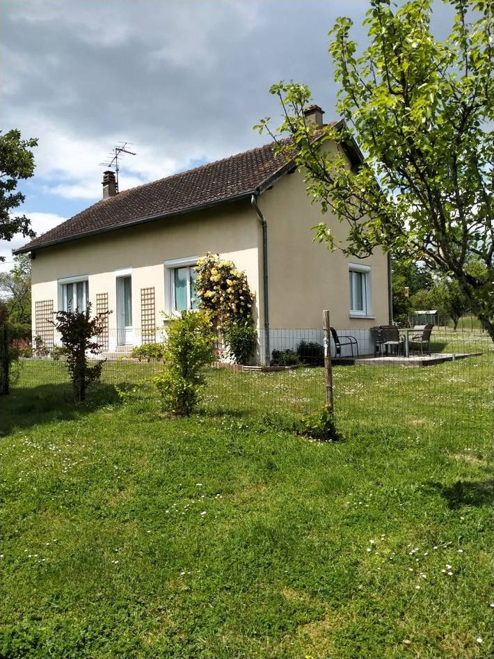 Gîte pour 5 personnes, avec terrasse et jardin à Châteauvieux - 4