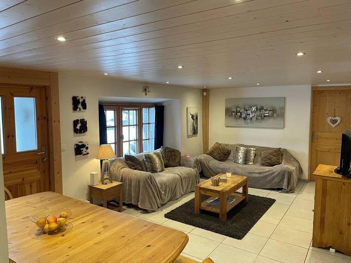 Gîte pour 8 personnes, avec balcon dans Les Carroz