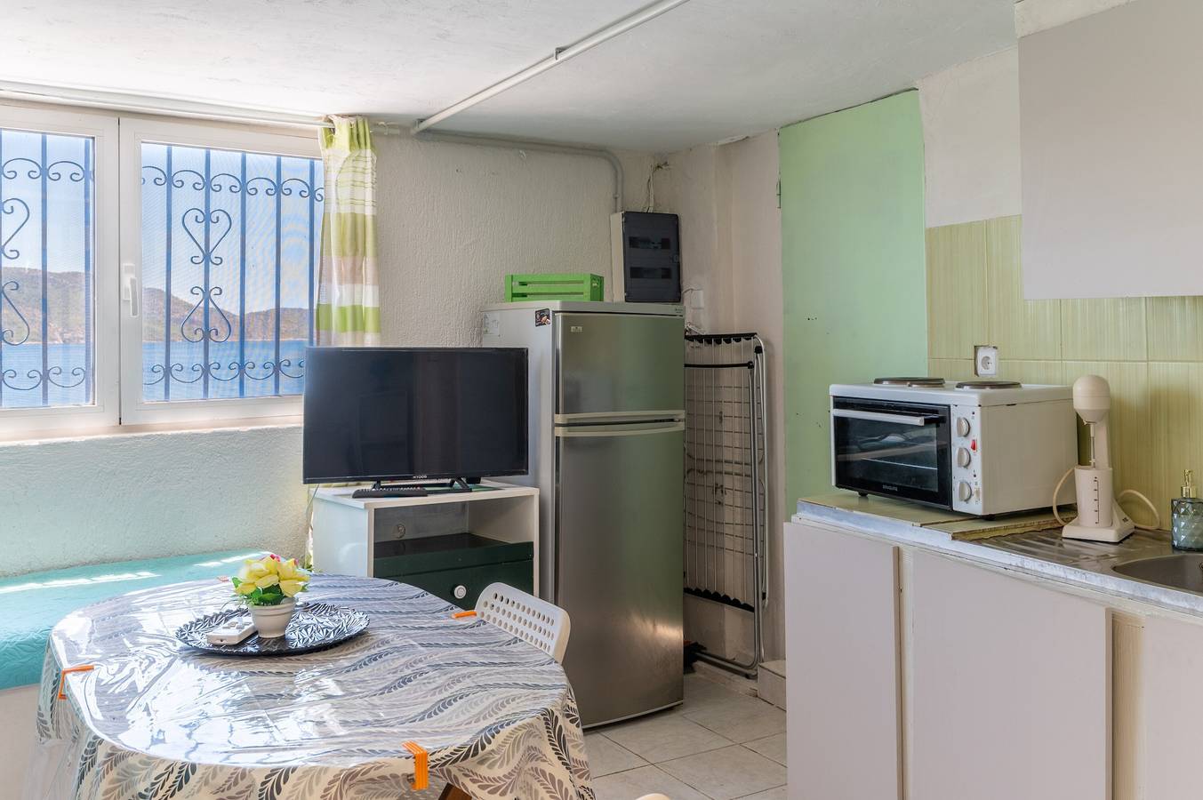 Appartement entier, Appartement "Dionysos" avec vue sur la mer, Wi-Fi et climatisation in Îles de l'Attique