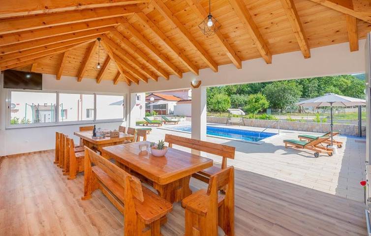 Villa für 12 Personen, mit Pool und Garten in Split-Dalmatien - 4