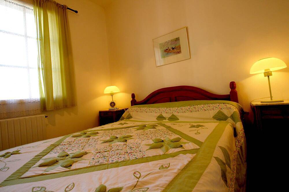 Gîte 3★ plein Sud pour 10 Personnes jardin, garage, wifi, 4 chambres, 2 Sb in Benque-Dessous-et-Dessus, Pyrénées