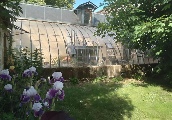 Gîte pour 5 personnes, avec jardin et terrasse ainsi que piscine et jacuzzi à Bourbon-l'Archambault - 2