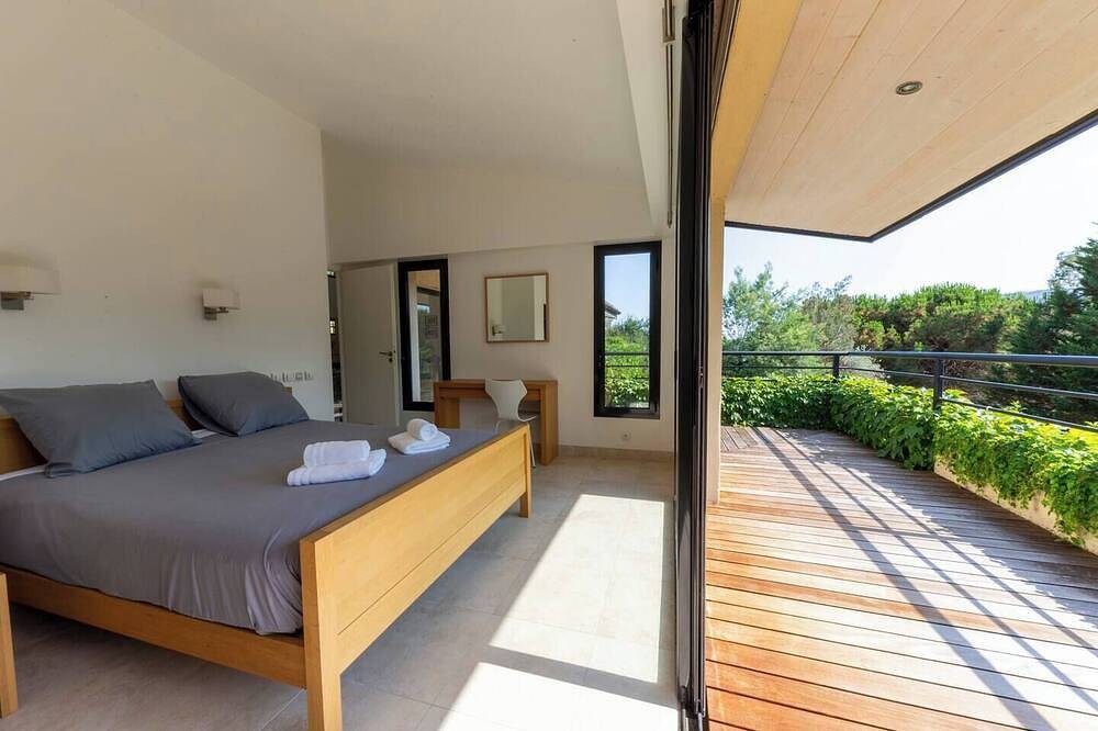 Belle Villa au Calme Avec Piscine in Contes, Nice region