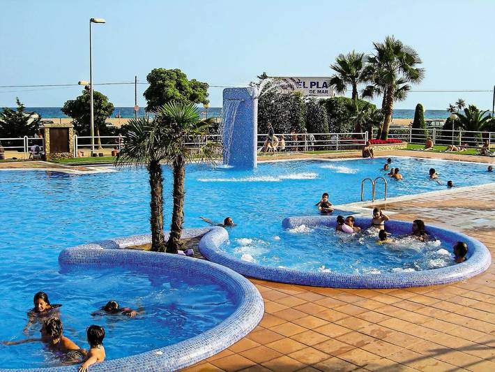 Wohnwagen für 4 Personen, mit Terrasse und Pool in Malgrat de Mar - 3
