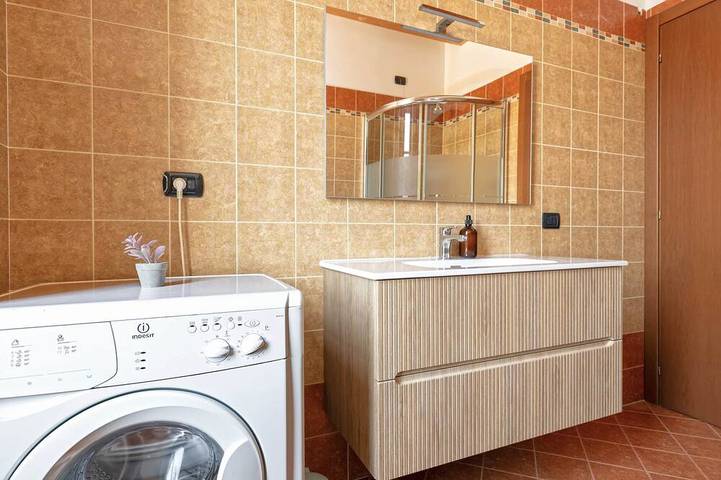 Appartement entier, Bright Near the Park and the upper city gate in Bergame, Province de Bergame