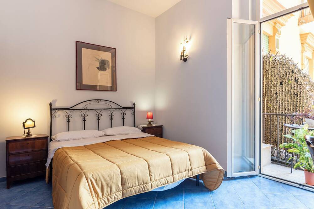 B&B Le Stanze Dei Mille A Quiet Place In The Heart Of Elegant Naples in Naples, Province de Naples
