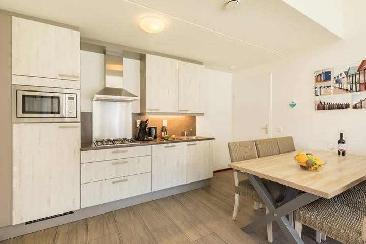 Bungalow für 6 Personen, mit Terrasse und Garten sowie Sauna in De Koog - 4