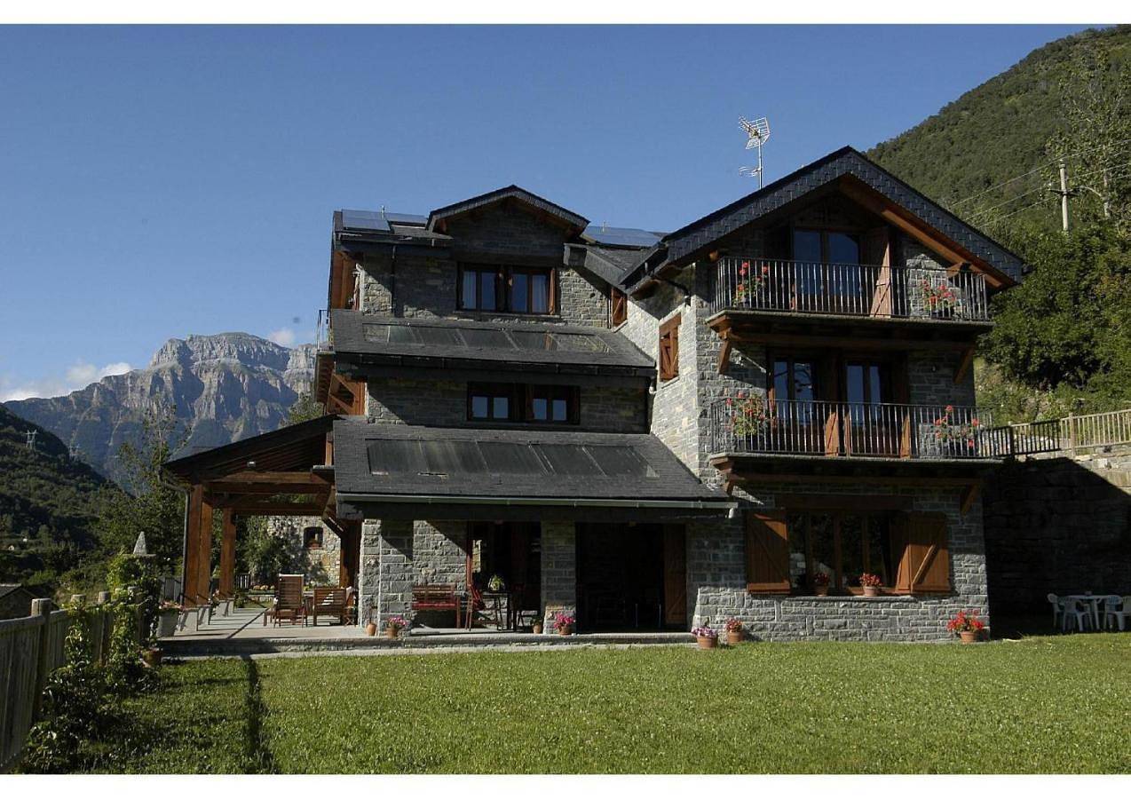 Hotel Rural El Portón de Murillo in Broto, Pirineos