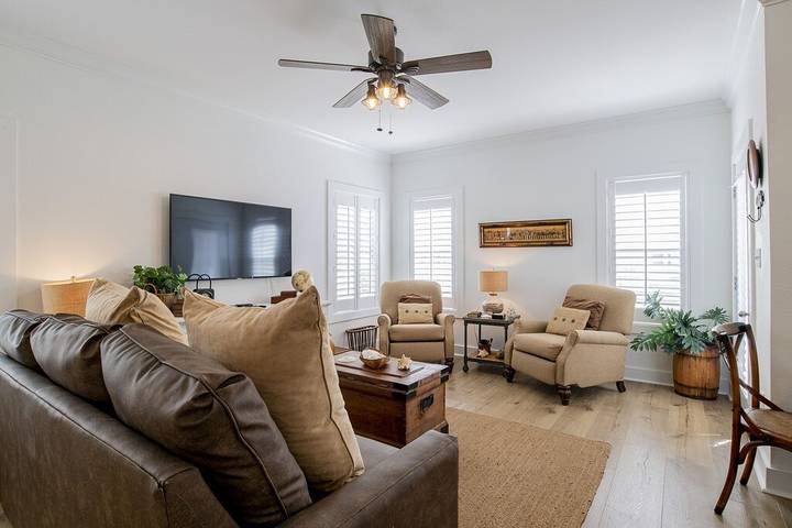 Vacation rental for 4 people, with hot tub and sauna as well as balcony and pool in Perdido Key