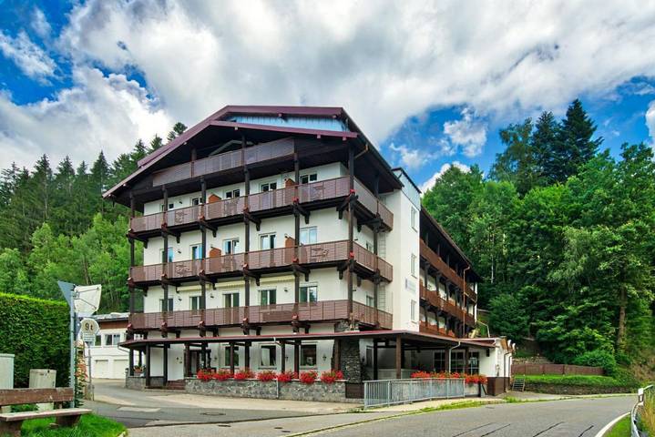 Hotel für 2 Personen, mit Balkon und Garten sowie Pool und Sauna in Bad Kötzting