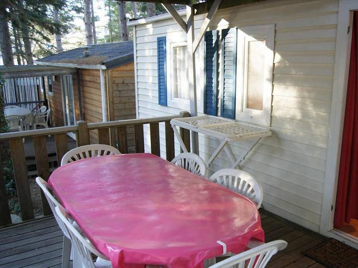 Camping La Source - Mobilheim 6 personen - Valeriane – 6 Personen – 3 Schlafzimmer – Klimaanlage in Sournia, Regionaler Naturpark Corbières-Fenouillèdes