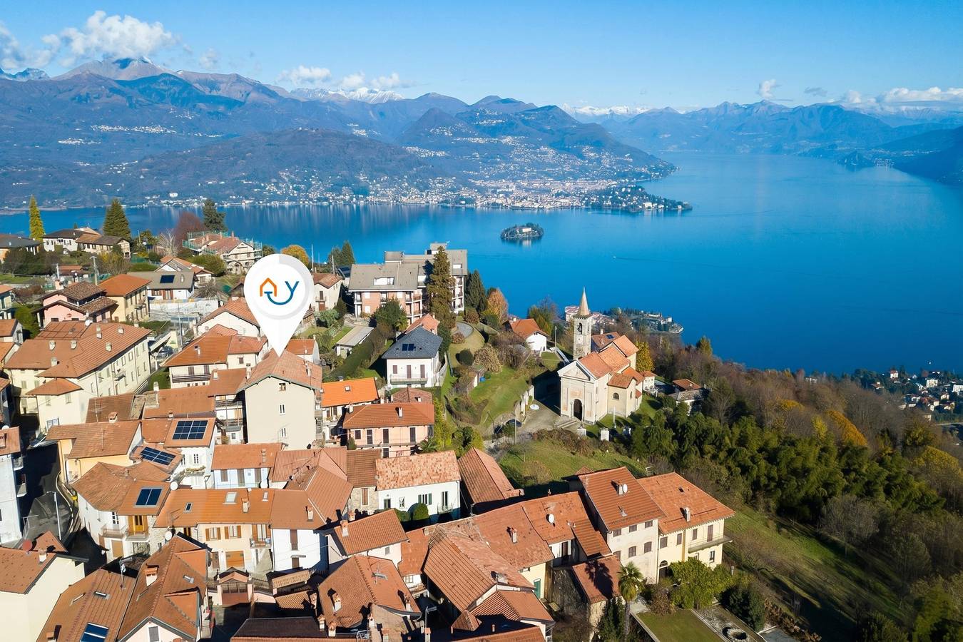 Appartamento intero, Quadrifoglio Stresa Hill with A/C and Sunny Balcony in Levo (Stresa), Comune di Stresa