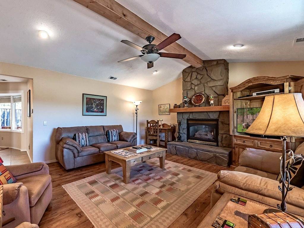 Db Mountain, 2 Schlafzimmer, Feuerstelle, Wlan, Whirlpool, Eingezäunter Hof, 6 Personen in Ruidoso, Ski Apache