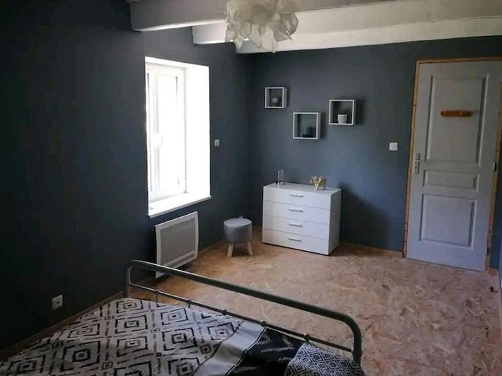 Gîte pour 7 personnes, avec jardin et jacuzzi, animaux acceptés à Pleine-Fougères - 4