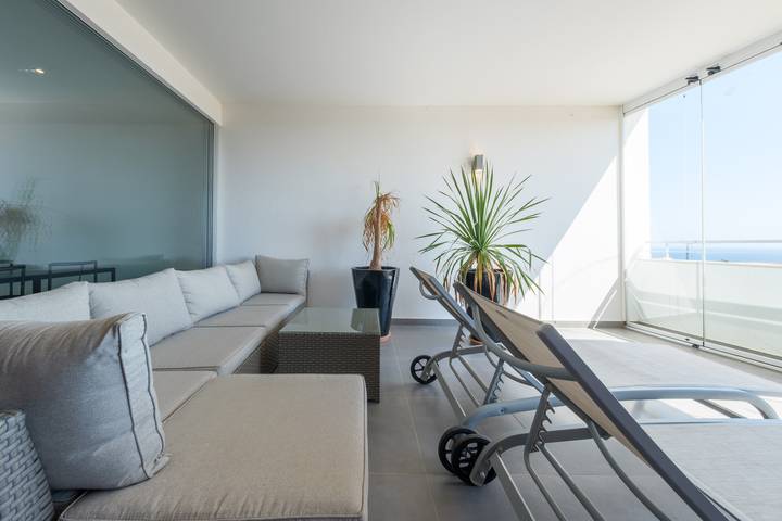 Apartment for 4 people, with ocean view and balcony as well as children pool in Santa Maria