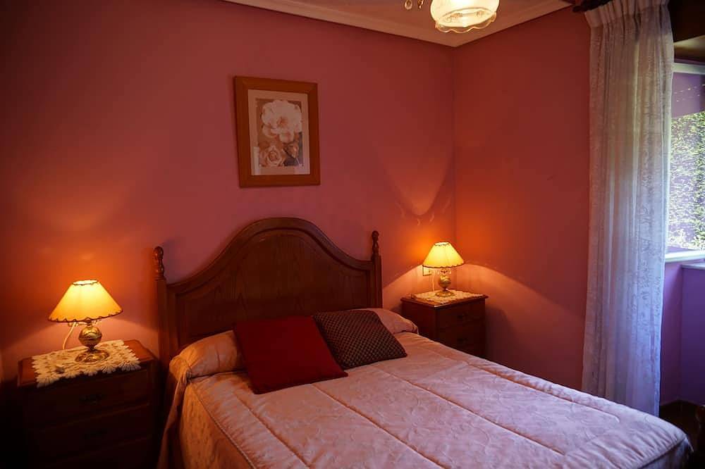 Casa Gayol, Near The Beach Of Porcía in Costa Verde (Spain)