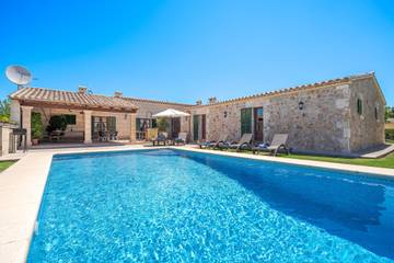 Villa in Pollença, Serra de Tramuntana für 8 