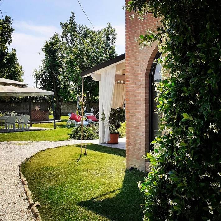 Appartamento per 3 persone, con Terrazza e Giardino nonché Panorama a Ponsacco