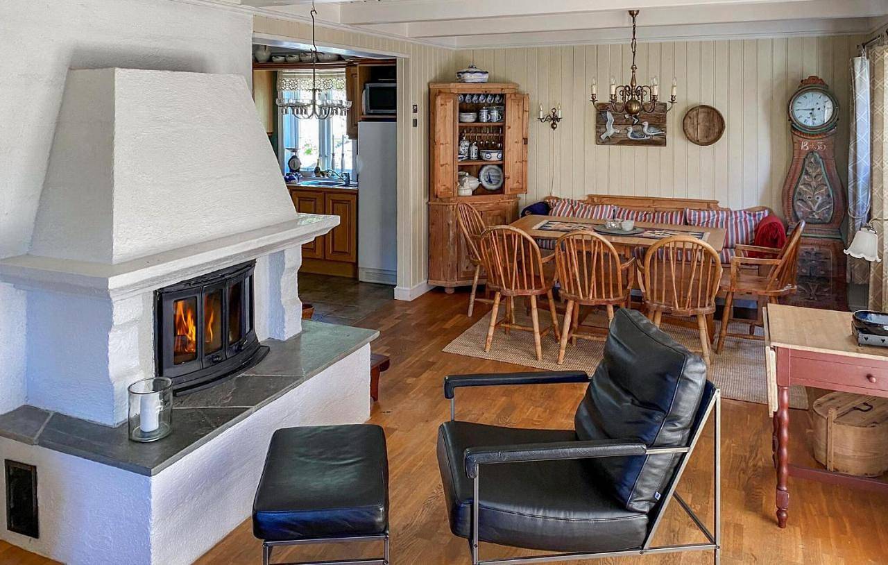 Four-Bedroom Holiday Home in Grimstad