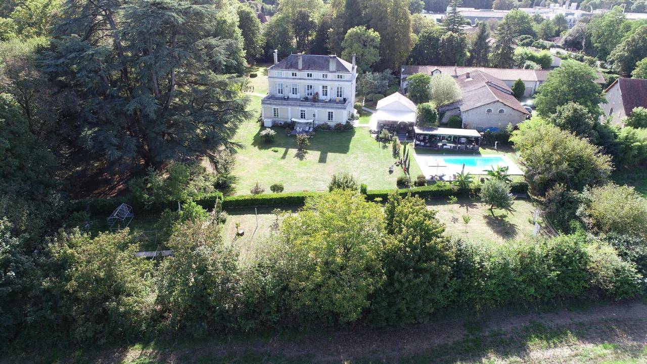 La maison au cèdre in Marsac-sur-l'Isle, Périgord Blanc