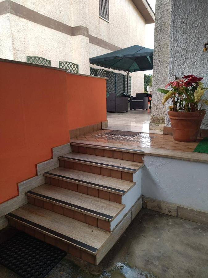 Double Room with Private Bathroom in Ardea, Provincia di Roma