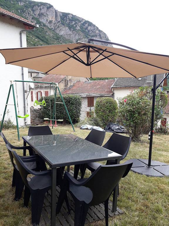 Gîte pour 6 personnes, avec jardin, animaux acceptés dans l' Ariège - 3
