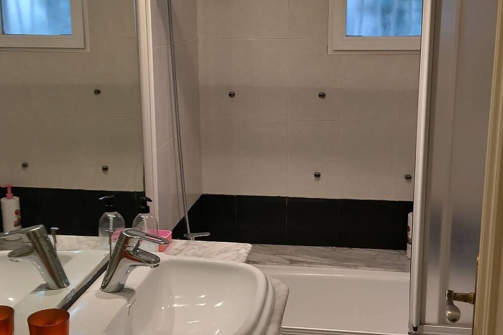 Appartamento intero, Tranquil 2-bedroom apartment with Ac in charming Gandia in Gandia, Costa de Valencia