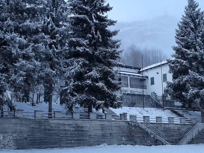 Casa vacanza per 80 persone, con Balcone/Terrazza e Terrazza nonché Giardino in Valle d'Aosta
