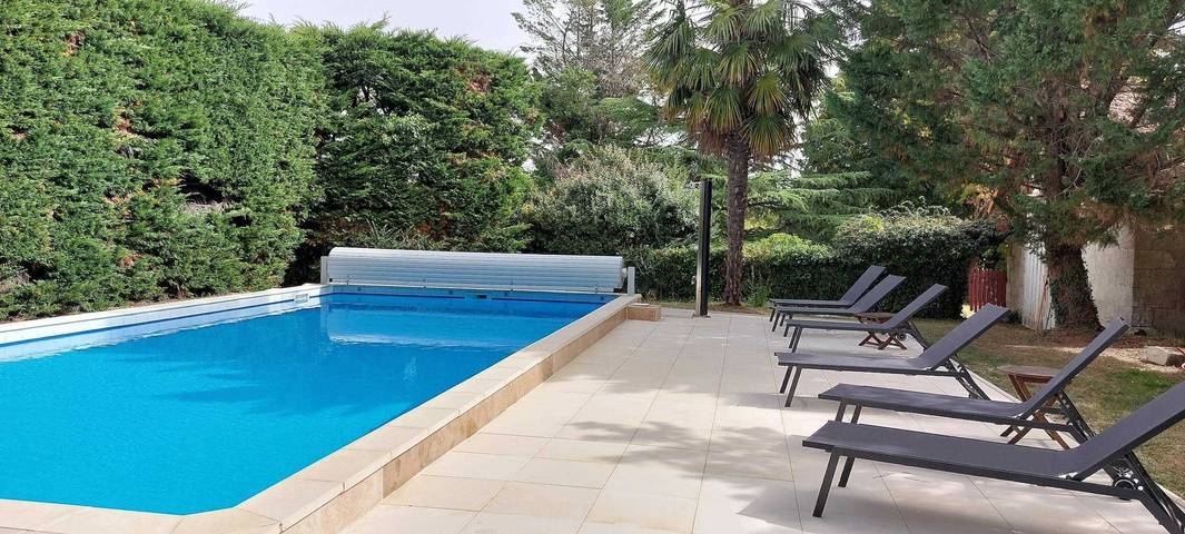 Cottage for 2 people, with garden and terrace as well as pool in Dordogne