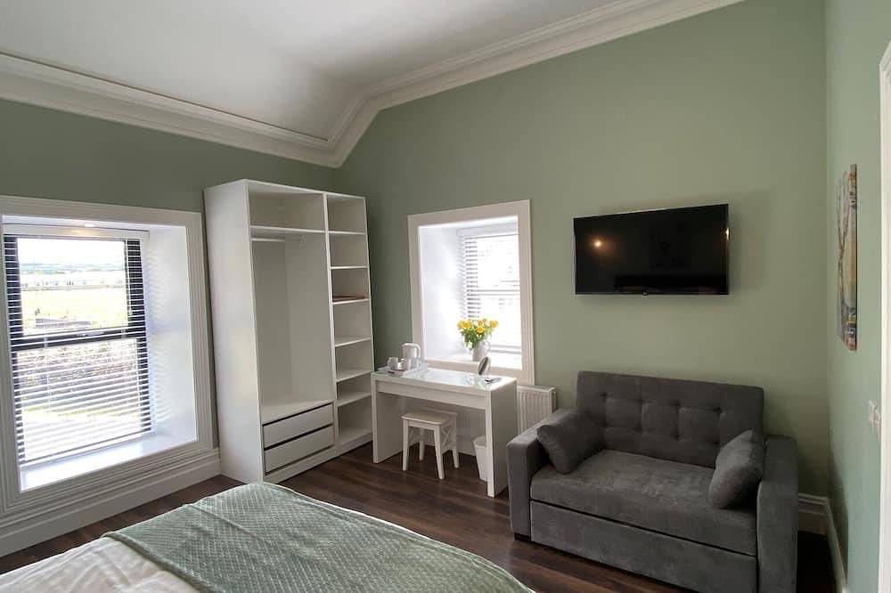 Beautifully renovated 4 Bed Detached House in Inishowen, County Donegal