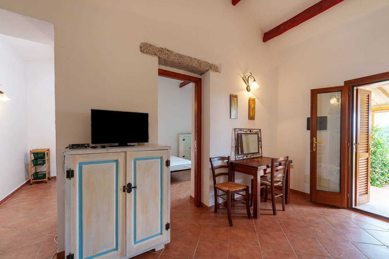 Casa vacanze 'Lu Stazzu Di Tarraolta 2' con vista mare, terrazza e giardino in comune in Gallura