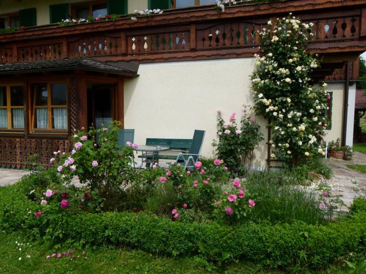 Ganze Ferienwohnung, Anneliese Puntigam - Ferienwohnungen - Wohnung 2 in Bad Goisern am Hallstättersee, Totes_Gebirge