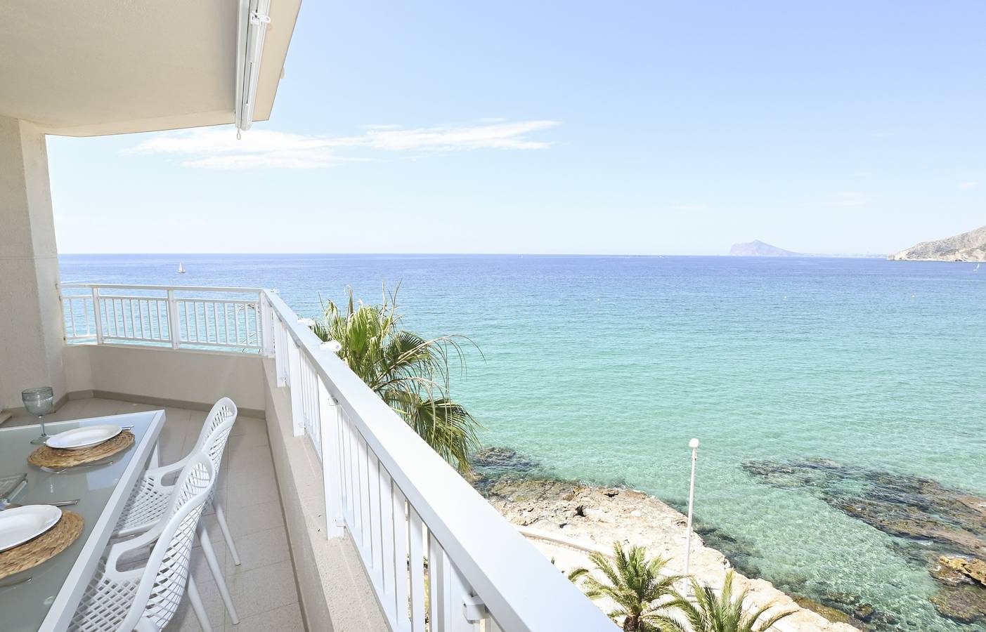 Apartamento entero, A35 Casita Blanca Esc 2 5º 10 in Platja del Cantal Roig (Calpe), Calpe