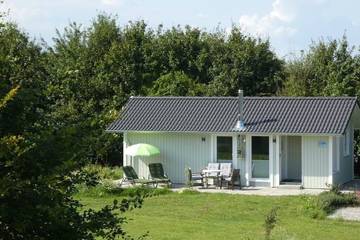 Ferienhaus für 4 Personen, mit Garten in Olpenitzdorf