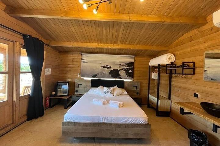 Gîte pour 2 personnes, avec jardin et terrasse à Occhiatana - 3