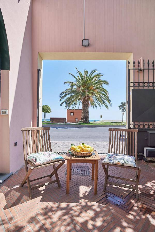 Casa vacanza per 4 persone, con Giardino e Panorama a Ceriale