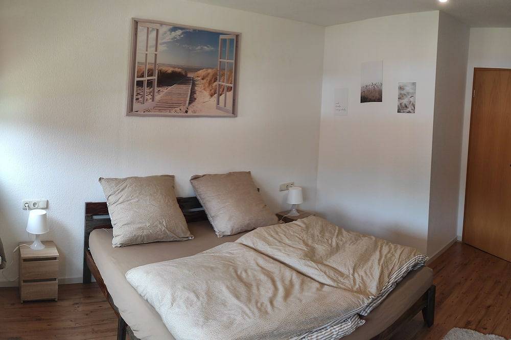 Ganze Wohnung, Apartment \"Krabbe\" in Ammerland, near the North Sea in a quiet location. in Rastede, Ammerland