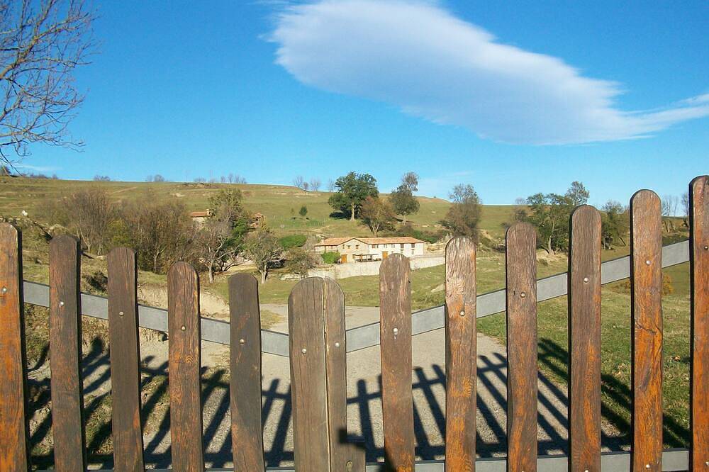 Disfruta de vistas panorámicas espectaculares y de un ambiente de paz y relax. in Vallfogona, Pirineo Catalan