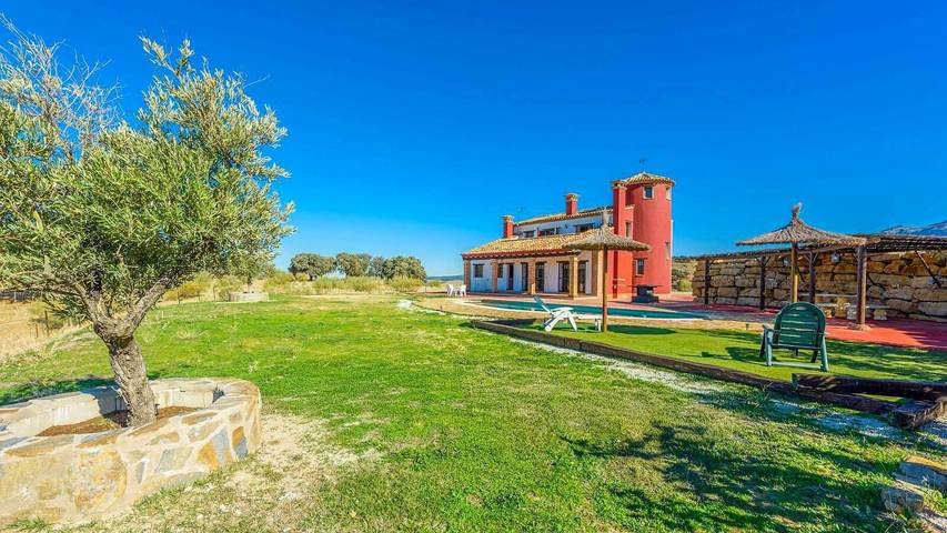 Chalet para 8 personas, con piscina además de balcón/terraza y jacuzzi, Se admiten mascotas en Serranía de Ronda - 3