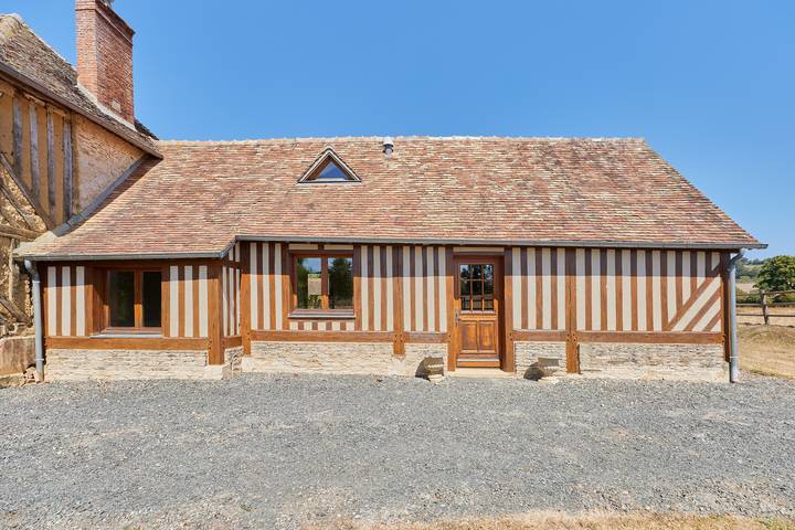 Ferienhaus für 4 Personen, mit Terrasse und Garten in Saint-Pierre-en-Auge