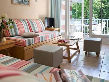 Holiday Letting for 7 People in Soulac-sur-Mer, Côte d’Argent, Photo 2