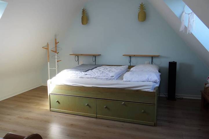 Location de vacances pour 6 personnes, avec terrasse et jardin à Plouguiel - 3