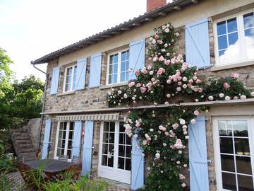 Gîte pour 10 personnes, avec terrasse et jardin en Haute-Loire