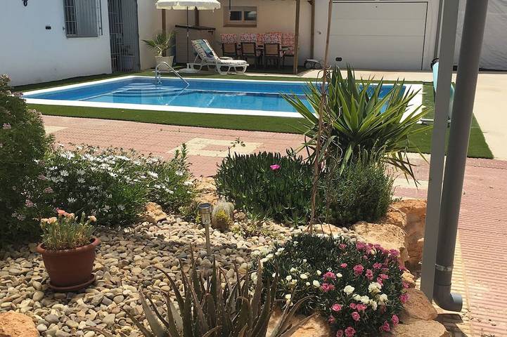 Apartamento para 7 personas, con jardín, Se admiten mascotas en Alcázar de San Juan