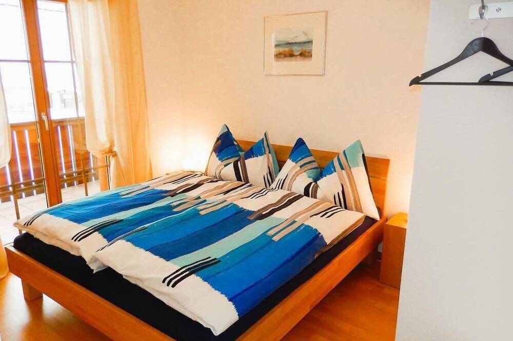 Ganze Wohnung, Pfrundmatte 12 in Aeschi bei Spiez, Thunersee