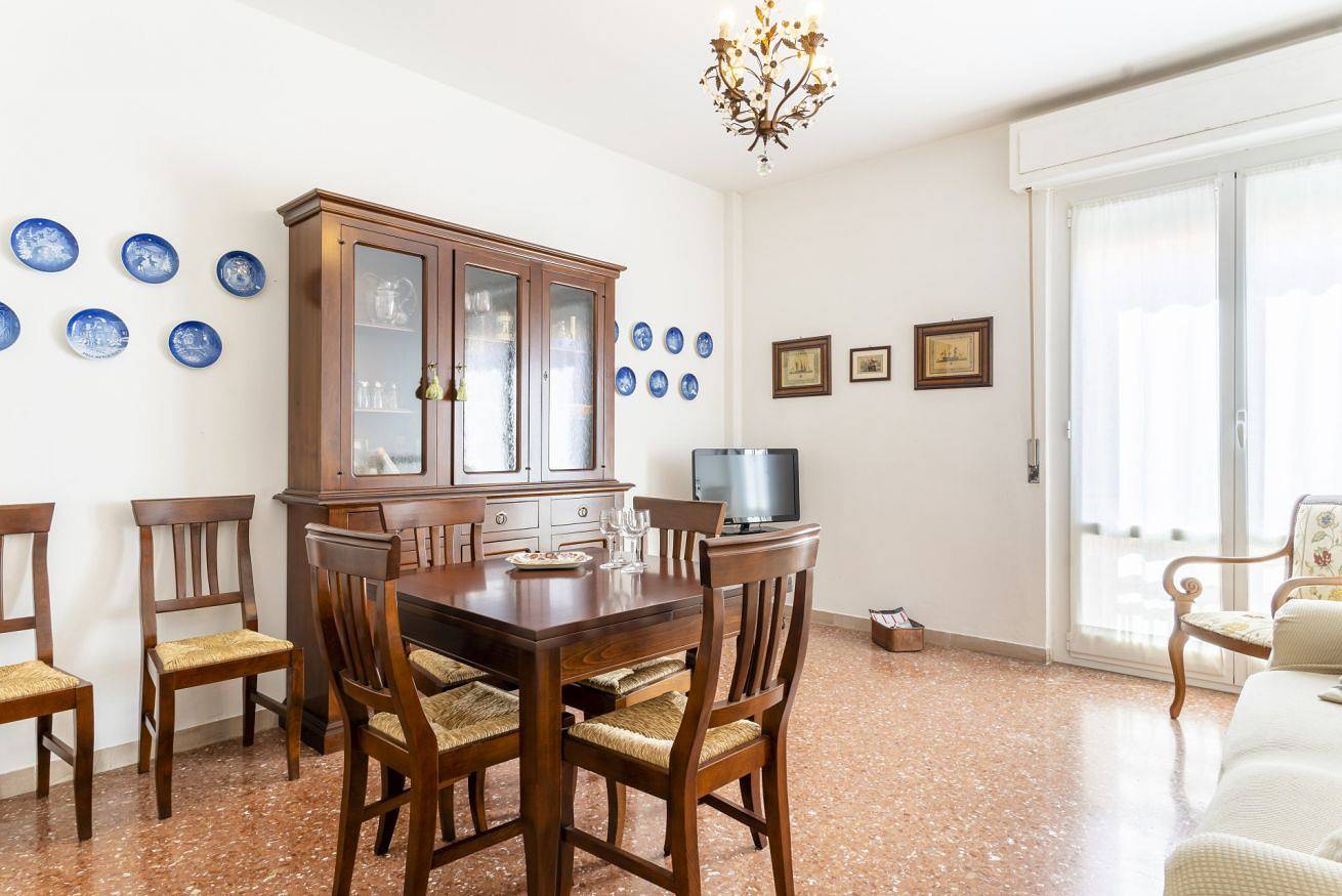 Entire apartment, Bagni Pancaldi Lovely Apartment! in Livorno, Etruscan Coast