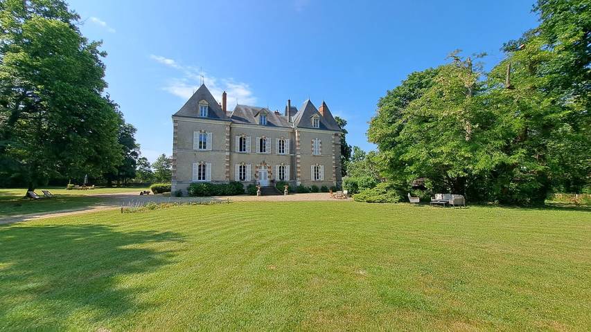 Cottage pour 2 personnes, avec jardin, animaux acceptés à Le Châtelet (Cher)